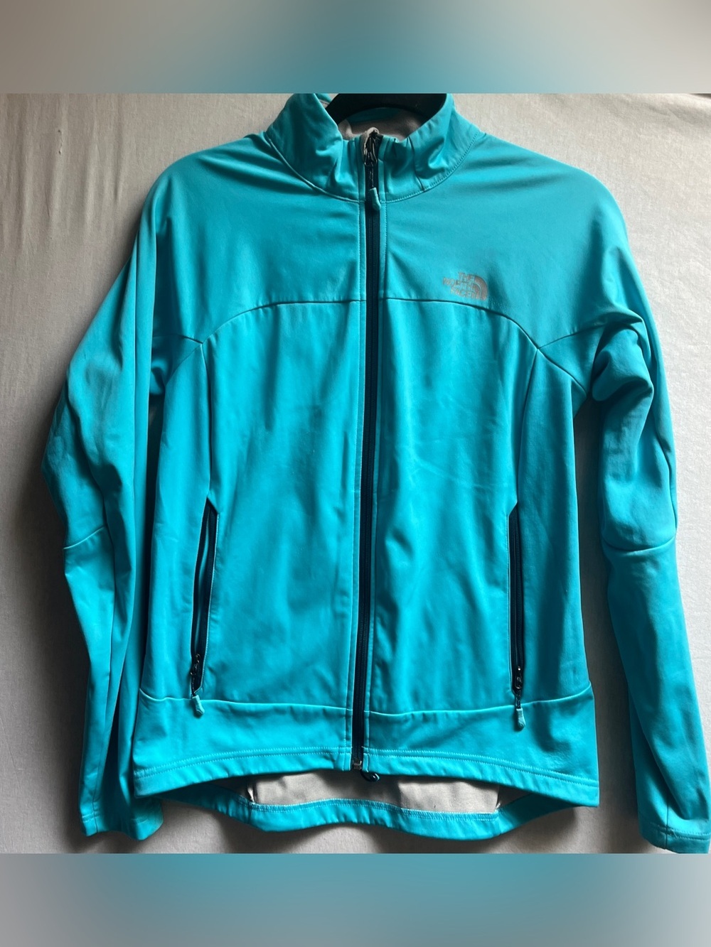 The North Face Apex Turquoise Softshell Zip-Up Jacket M
